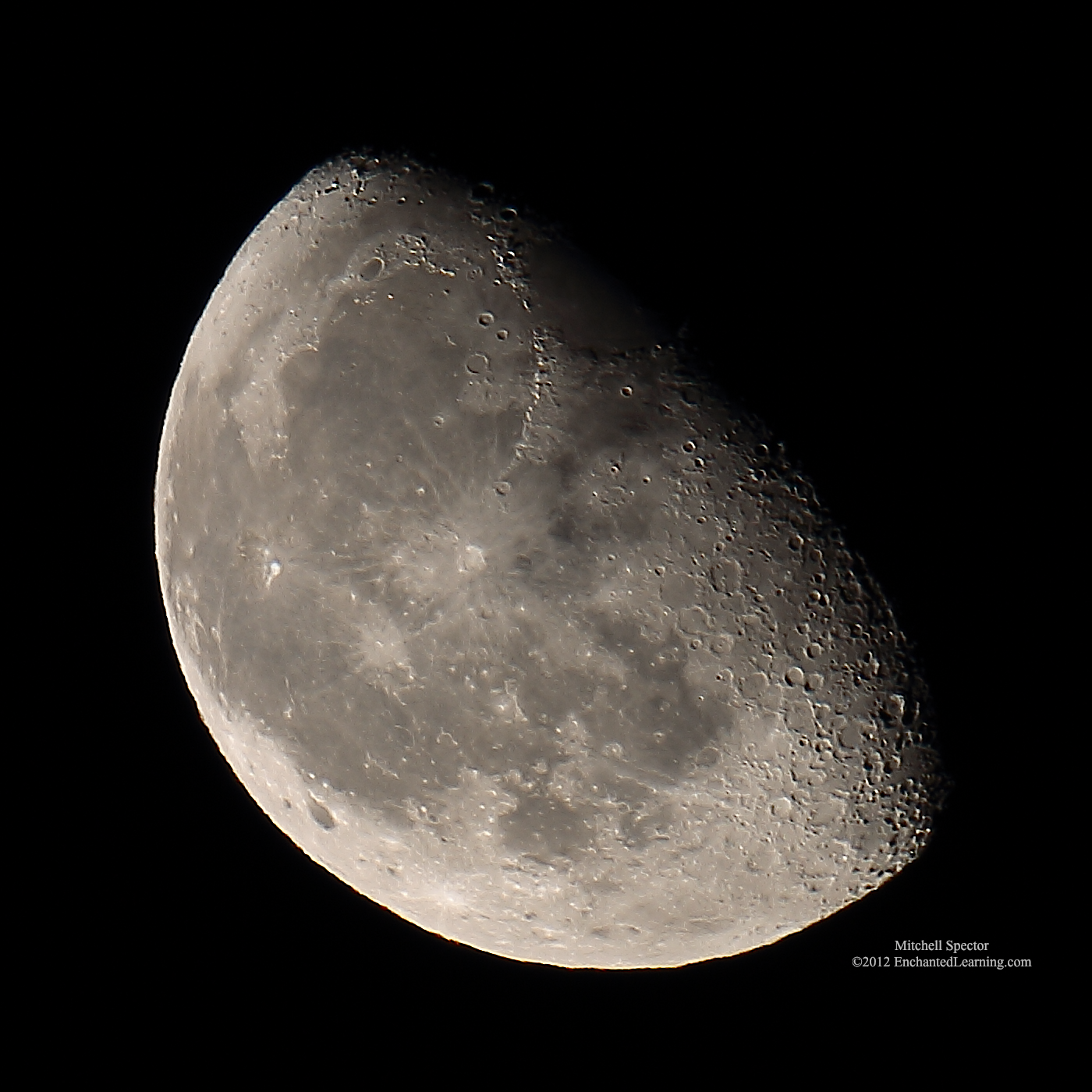 moon☺︎ Zubuyer Kaolin | 78% illuminated waning gibbous moon